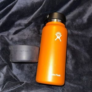“Mesa” hydro flask